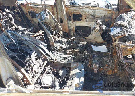 2022 Toyota 4Runner Sr5 z USA, uszkodzony, nr VIN JTEMU5JR7N6049387